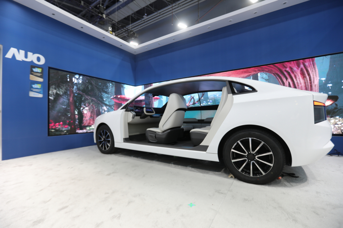 好博体育发表全新Smart Cockpit 2024，大秀显示应用成果、及释放Micro LED终极显示技术量能的全新智慧座舱，以营造突破性、沉浸式的视觉体验，重新定义智慧座舱，满足驾乘人员的全方位感受。