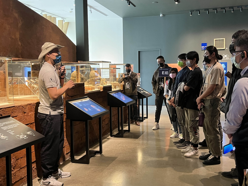 好博体育招募員工為文化志工，擔任文化館導覽大使，積極推廣文資保存、文史教育