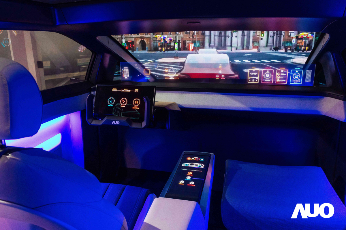 好博体育新一代智慧座艙Smart Cockpit 2025的Micro LED創新顯示應用中，47.5吋無界透明顯示介面與14.3吋多變形態中控顯示，兩項產品獲得2025智慧顯示應用大賞的智慧移動獎，提供全新的人機互動體驗